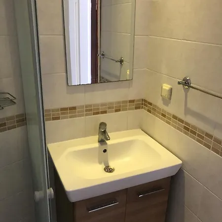 מלון Gulan טורגוטריס